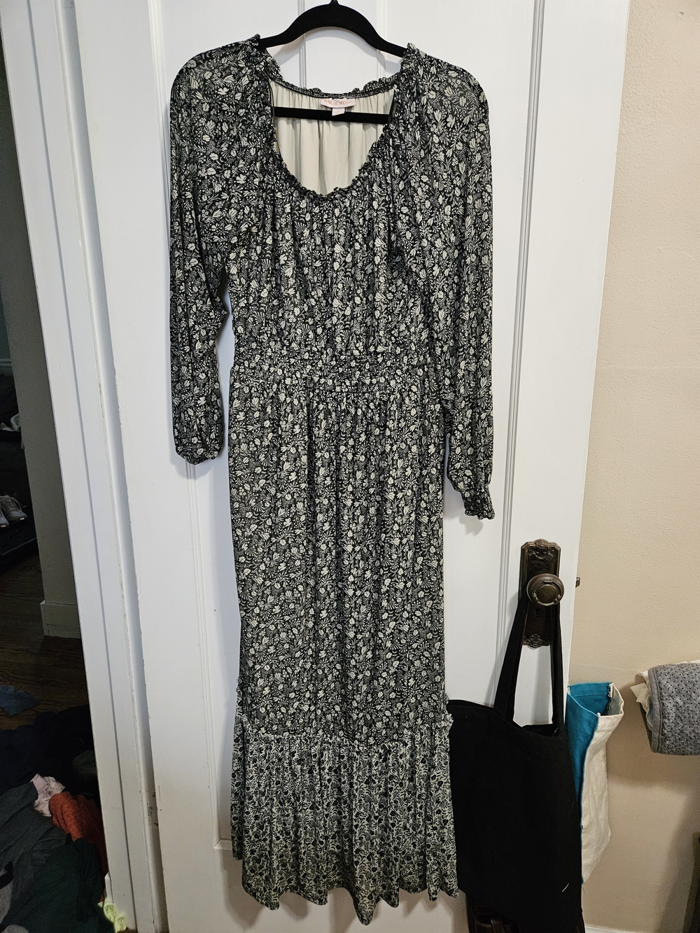Knox Rose Green and Black Floral Maxi Dress